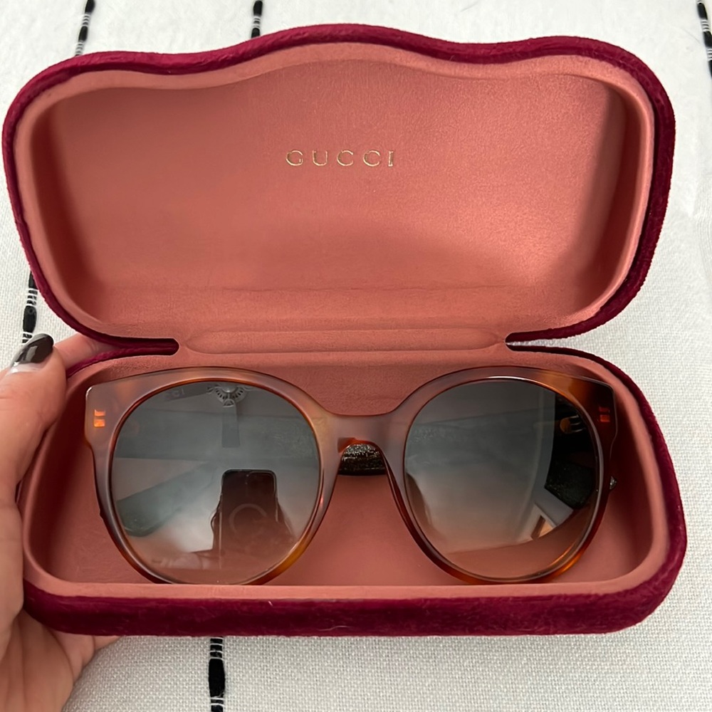 GUCCI sunglasses